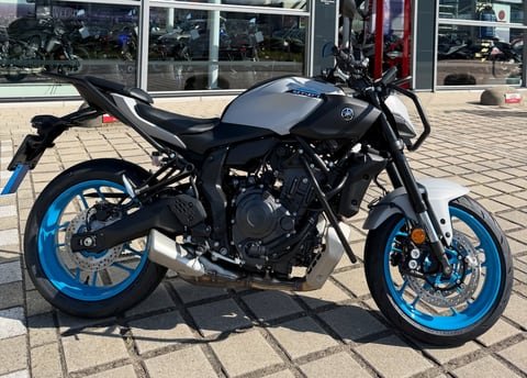 The Rijschool Lammers Yamaha MT-07 lesson motorbike